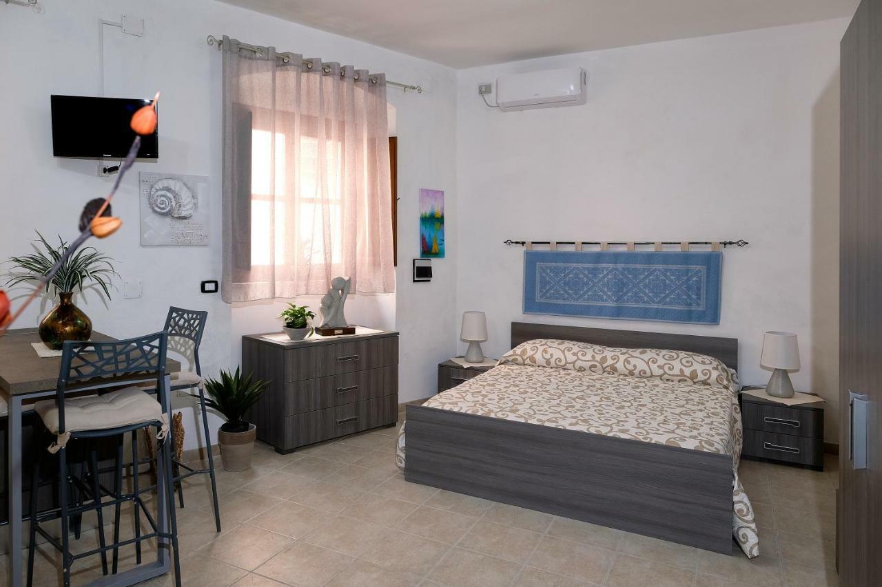 Bed & Breakfast L'Aquilino อีเกลเซียส ภายนอก รูปภาพ